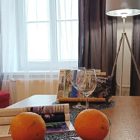 Two Bedroom Charismatic In The Old Town Апартаменты