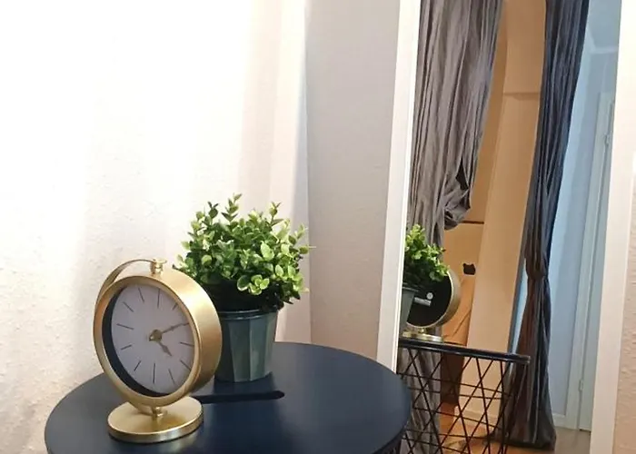 Two Bedroom Charismatic In The Old Town * Riga