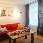 Two Bedroom Charismatic In The Old Town ريغا