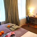 Two Bedroom Charismatic In The Old Town *